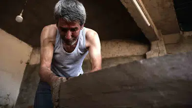 Diyarbakır'ın asırlık tandır geleneği El işçiliğiyle üretilen tandırlar 18 yıl dayanıyor