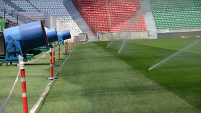 Diyarbakır Stadyumu'nda kavurucu sıcaklara karşı önlem Çimler fan ve perdeyle korunuyor
