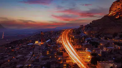 Diyarbakır'ın sokaklarına LED ışık dokunuşu Dicle Elektrik Türkiye'de zirveye yerleşti