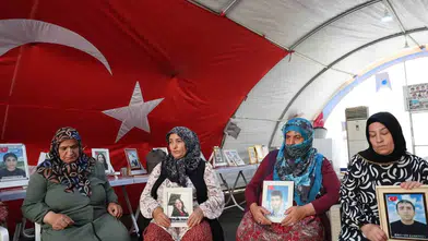 Evlat nöbetindeki Diyarbakır annelerinden fesih sonrası ilk mesaj Sıra çocuklarımızda