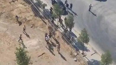 Ergani'de arazi anlaşmazlığı jandarma kapısına taştı Taşlı sopalı kavgada 2 kişi yaralandı