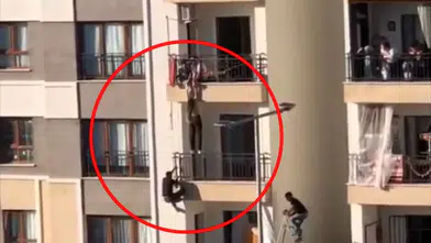 Diyarbakır Bağlar'da yürekleri ağza getiren olay: Balkondan düşen çocuğu böyle kurtardı