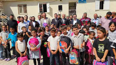 Diyarbakır Dicle'de İlköğretim Haftası coşkusu: Minik öğrencilere anlamlı destek