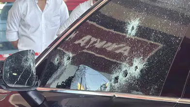 Diyarbakır Yenişehir'de trafik ışıklarında otomobile silahlı saldırı: 2 yaralı
