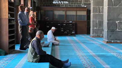 Peygamber Efendimiz’e yapılan hakarete Diyarbakır’dan sert tepki