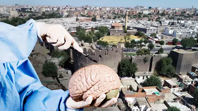 Diyarbakır’da İki genel cerrah gözaltına alındı