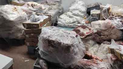 Diyarbakır halkına bunları yedireceklerdi! Bozuk gıdalar yakalandı