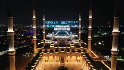 Bin aydan daha hayırlı: Kadir Gecesi'nde hangi dualar okunur? Kadir Gecesi namazı nedir?