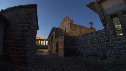 Dünyanın en eski ibadethanesi Diyarbakır'da! Zengin geçmişi var