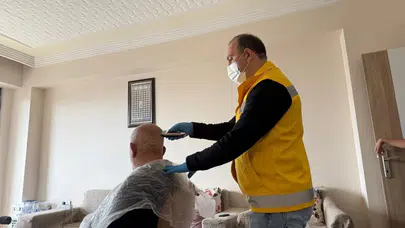Diyarbakır'da yaşlı ve engelli vatandaşlara bayram öncesi evde bakım hizmeti