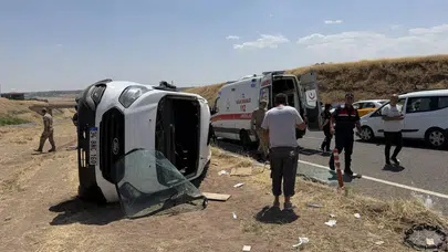 Bağlar'da rehabilitasyon servisi kaza yaptı 17 öğrenci dahil 19 kişi yaralandı