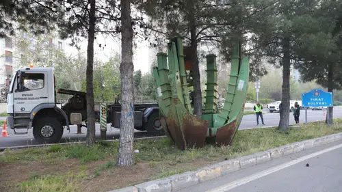 Ağaç sökümüyle ilgili Diyarbakır Büyükşehir Belediyesi'nden açıklama geldi