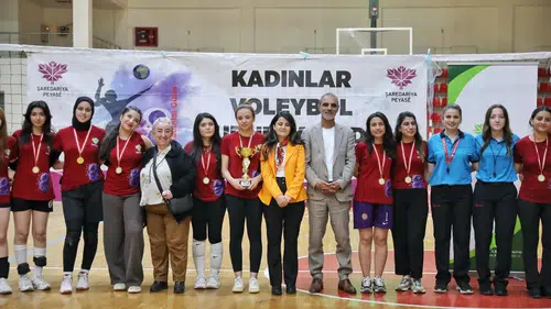 Diyarbakır'da kadınlar voleybol turnuvasında şampiyon belli oldu