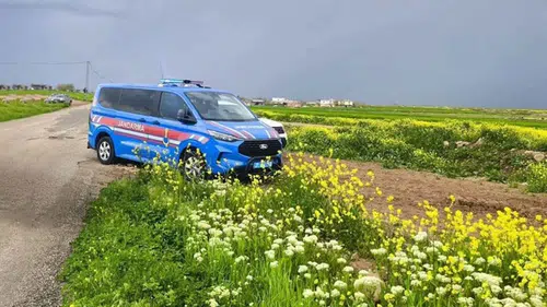 Diyarbakır'da kaybolan minik Yazgül tarlada uyurken bulundu