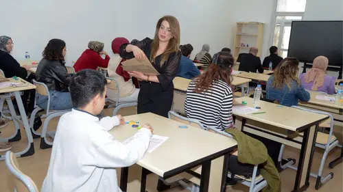 Diyarbakır'da engelli adaylara EKPSS öncesi deneme sınavı: Eğlenceye de katıldılar