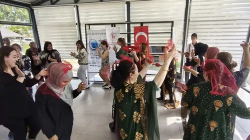 Diyarbakır'da 'Kalptan Kalbe Kültürler Buluşması' engelleri ortadan kaldırdı