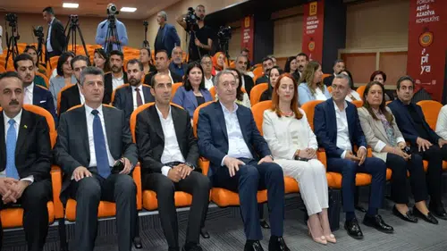 Bakırhan'dan önemli mesaj: Onurlu barışın yolu Diyarbakır’dan geçer