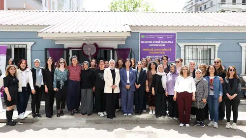 Diyarbakır'da kadınlar için özel merkez açıldı: Hem manevi hem ekonomik katkı sağlayacak