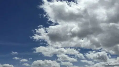 Diyarbakır'da hava parçalı bulut olacak: Bazı ilçelerde yağmur var