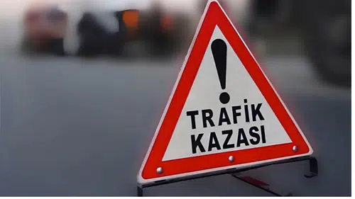 Diyarbakır'da belediye otobüsü ile otomobil çarpıştı: Kaza ucuz atlatıldı