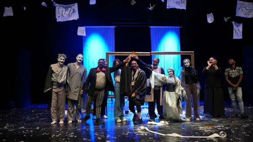 Amed Tiyatro Festivali'nde sanatın dönüştürücü gücü sahneye çıktı: İki güçlü performans