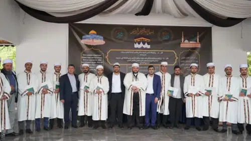 Diyarbakır'da 13 öğrenci hafız oldu: Törene 2 bin 500 kişi katıldı