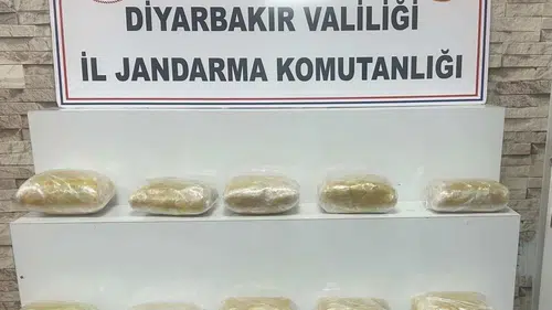 Diyarbakır'da zehir tacirlerine geçit yok: 60 kişiye işlem yapıldı