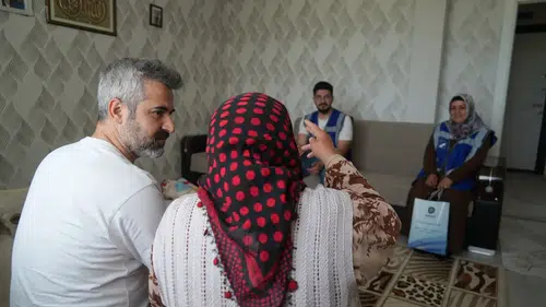 Diyarbakır'da evden çıkamayan 600 yaşlıya bayram öncesi anlamlı ziyaret