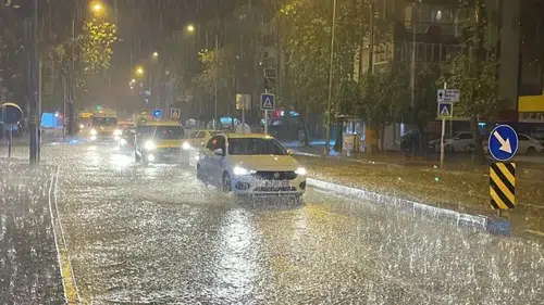 Diyarbakır'da 5 ilçede yağmur bekleniyor: Toz taşınımı uyarısı geldi