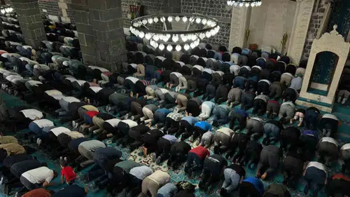 Diyarbakır'da bayram namazının saati duyuruldu