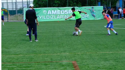 Şanlıurfa'da 800 genç yetenek Amedspor için sahaya indi
