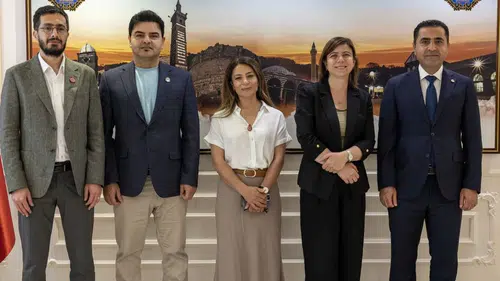 Diyarbakır'da kültür iş birliği görüşmesi: Akademisyenlerden Büyükşehir'e ziyaret
