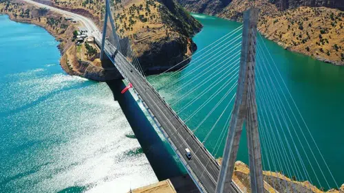 Doğu'nun Boğaz Köprüsü 5.9 milyar TL tasarruf sağladı: Diyarbakır'a ulaşım kolaylığı sağlıyor