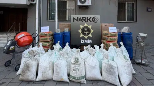 Diyarbakır'ın içinde olduğu 3 ilde zehir şebekesine darbe: Milyonlarca hap ele geçirildi