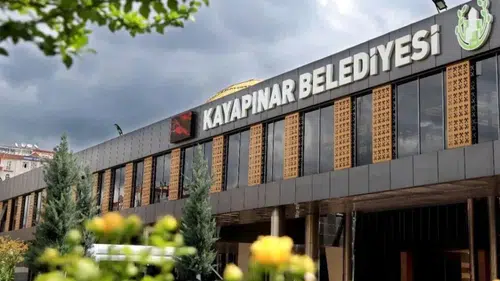 Koç'un sözleri sonrası Diyarbakır'da belediyeden iptal kararı: İhale durduruldu