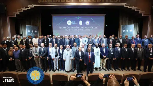 Dicle Üniversitesi İslam dünyası buluşmasına katıldı: Akademik iş birliği kararı