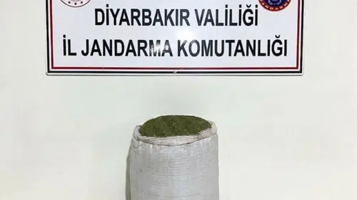 Diyarbakır'da kilolarca esrar ele geçirildi: 18 şüpheliye işlem yapıldı