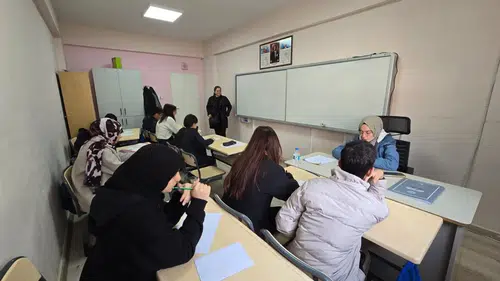 Diyarbakır'da görme engelli öğrencilere LGS desteği: Ses getiren uygulama
