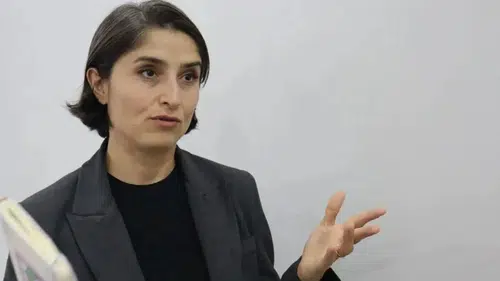 Milletvekili Cupolo Diyarbakır'daki hastaneyle ilgili iddiaları Bakanlığa sordu