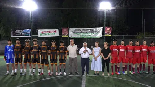 Diyarbakır'da anlamlı futbol turnuvası: 15 takım eski siyasetçinin anısına oynuyor