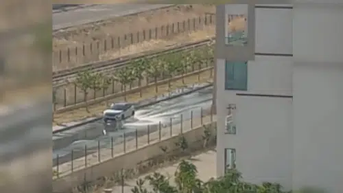 Diyarbakır'da patlayan rögar vatandaşı isyan ettirdi: Yetkililere tepki gösterdiler