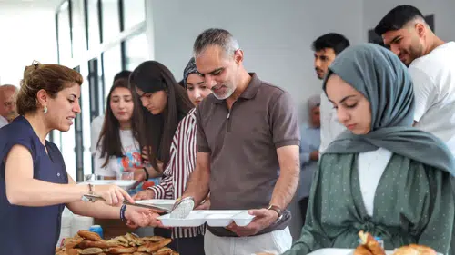 Diyarbakır'da YKS adaylarına motivasyon: Eşbaşkanla kahvaltı yaptılar