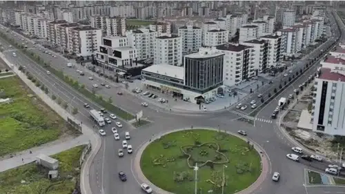 Diyarbakır'da hava cehennem gibi: Bir ilçe 42 dereceyi görecek