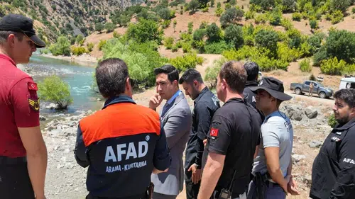 Sarım Çayı'nda kaybolan vatandaş 4 gündür aranıyor: Diyarbakır ekibi de destek veriyor