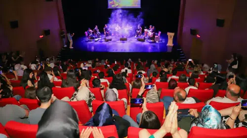 Diyarbakırlı öğrenciler için unutulmaz gece: Emeklerini sergilediler