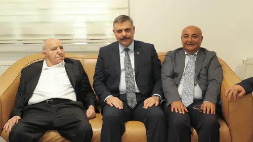 İçişleri Bakanı Çiftçi paylaştı, 86 yaşındaki Diyarbakırlı iş insanı Ahmet amca gündem oldu