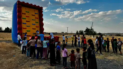 Diyarbakır Sur ve Bağlar'da sokaklar çocuk sesleriyle yankılandı