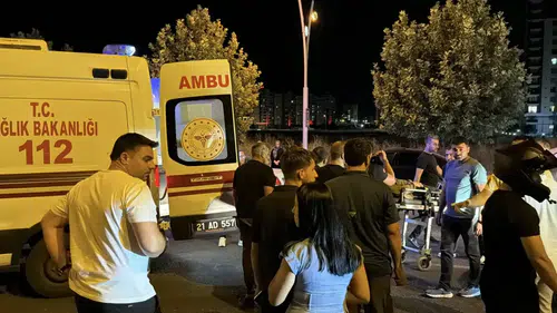 Kayapınar Necmettin Erbakan Bulvarı’nda bisikletli kazası 1 kadın yaralandı