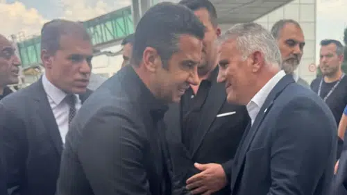 AK Parti'nin yeni Diyarbakır il başkanına davullu zurnalı karşılama