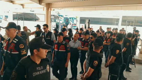 Gülistan Doku dosyasında WhatsApp yazışmaları ortaya çıktı: Eski Vali 6 suçtan tutuklandı